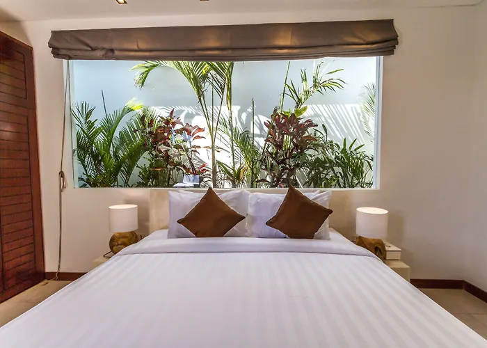 Tira - Elegant 3br In Villa *