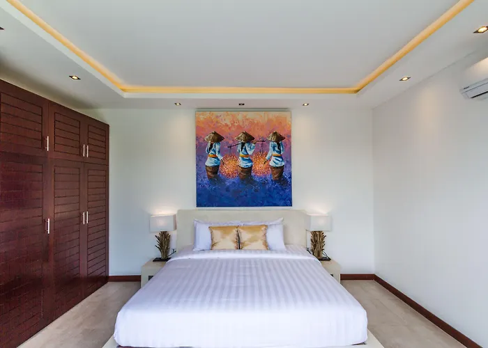 Tira - Elegant 3br In Seminyak