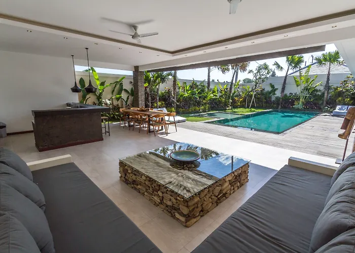 Tira - Elegant 3br In * Seminyak