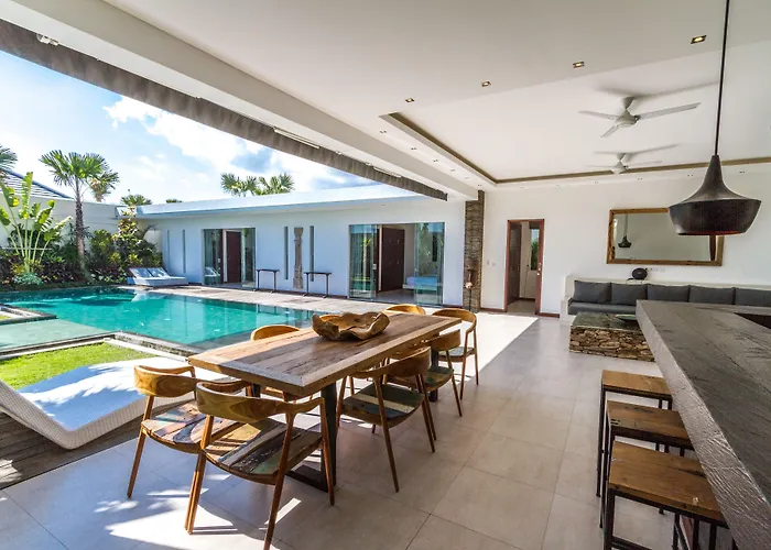 Tira - Elegant 3br In *