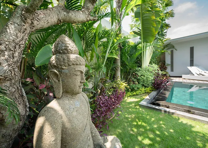 Tira - Elegant 3br In * Seminyak