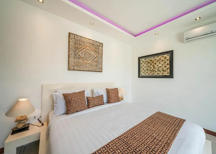 Villa Tira - Elegant 3br In