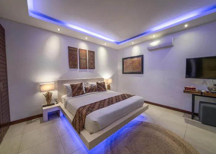 Tira - Elegant 3br In * Seminyak