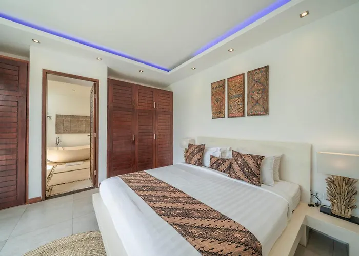 Tira - Elegant 3br In