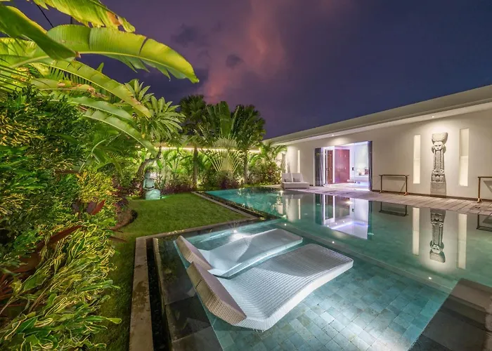 Tira - Elegant 3br In Seminyak